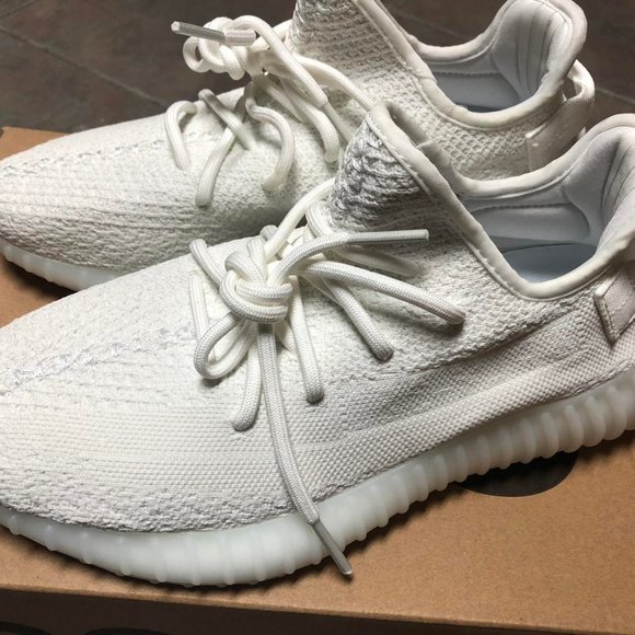 yeezy cream white size 7